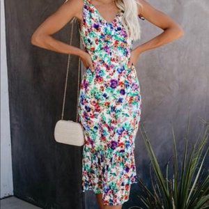 Vici stem city floral print midi dress size small